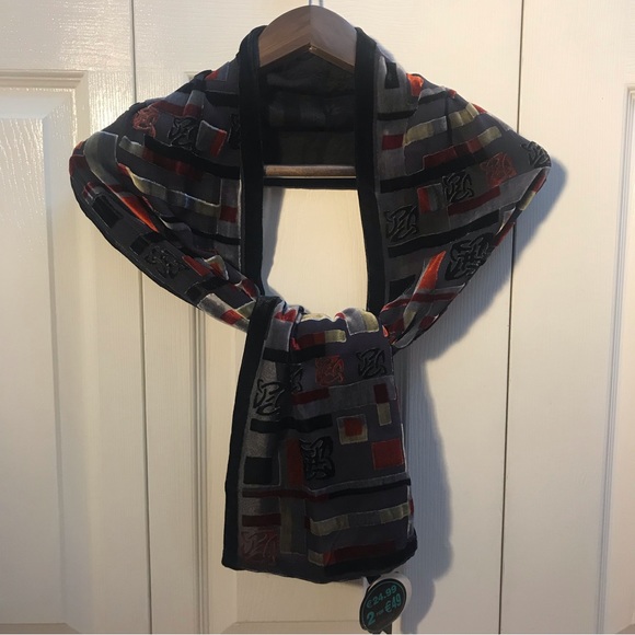 Irish Traditional Craft Silk Scarf. Approx 9”x62”. Lots of color. - Picture 6 of 13